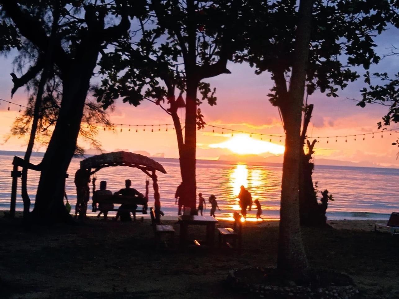 Koh Jum Delight Beach Экстерьер фото