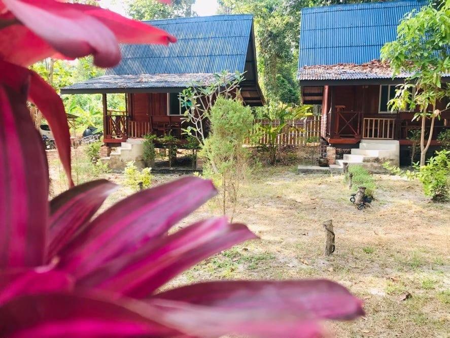 Koh Jum Delight Beach Экстерьер фото
